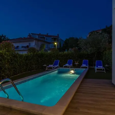 Sky & Sea Luxury With Whirpool&sauna By Guide * مالينسكا