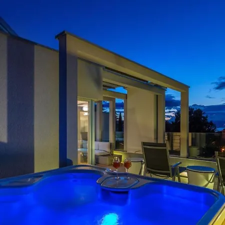 Sky & Sea Luxury With Whirpool&sauna By Guide * مالينسكا