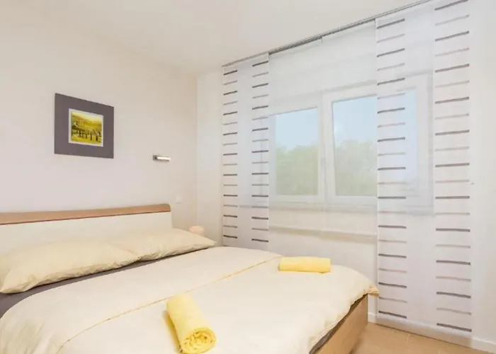 Sky & Sea Luxury With Whirpool&sauna By Guide