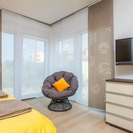 Sky & Sea Luxury With Whirpool&sauna By Guide *