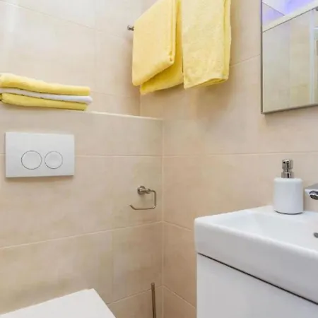 Sky & Sea Luxury With Whirpool&sauna By Guide Villa