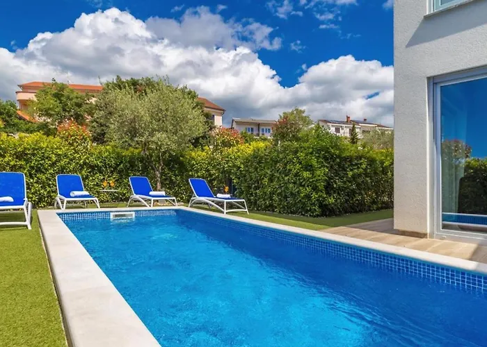 Villa Sky & Sea Luxury With Whirpool&sauna By Guide *