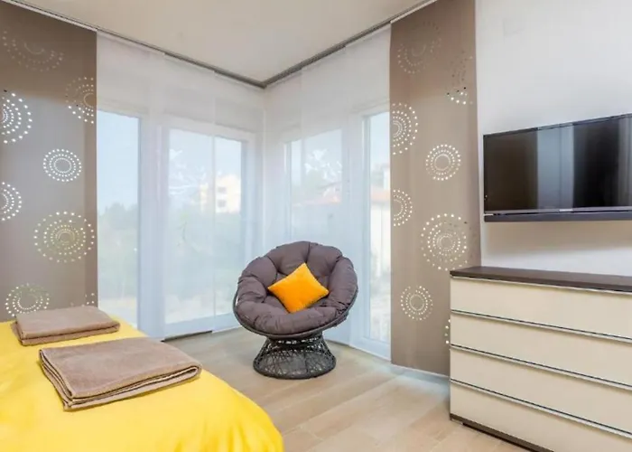 Sky & Sea Luxury With Whirpool&sauna By Guide *