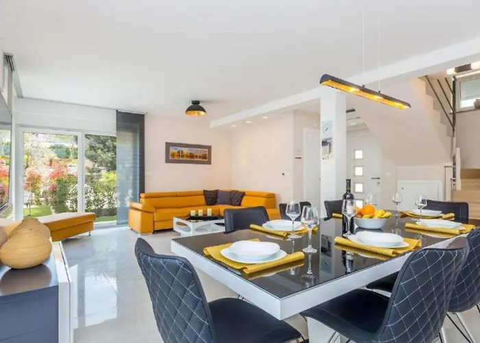 Sky & Sea Luxury With Whirpool&sauna By Guide